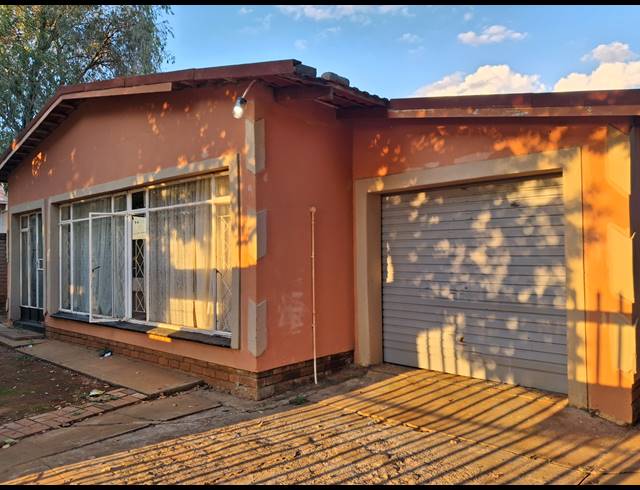 3 BEDROOM FREESTANDING FOR SALE IN RANDLESPARK